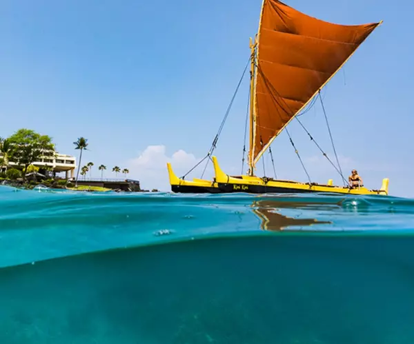 Hawaii Canoe - Penn Henderson
