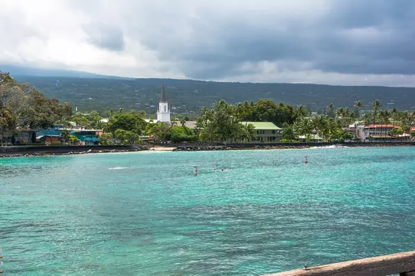 Kona Swimming - Kailua Pier Hawaii