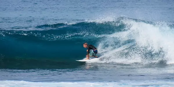 Big Island Surfing Best Kona Surf Spots Banyans