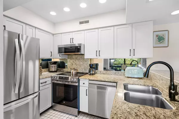 75-6082 ALII DR #A308, Kailua-kona, HI 96740