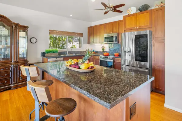 73-4368 KAPUAHI ST, Kailua-kona, HI 96740