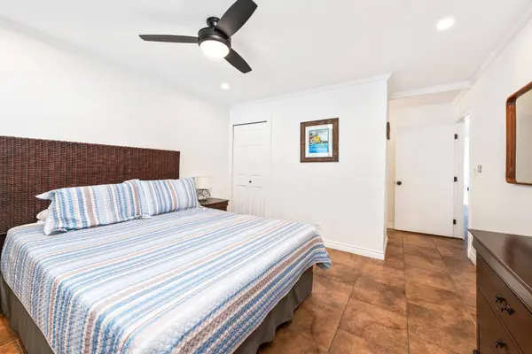 75-5681 KUAKINI HWY #303, Kailua Kona, HI 96740