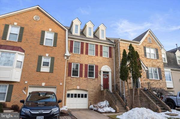 2048 PIERIS CT, Vienna, VA 22182