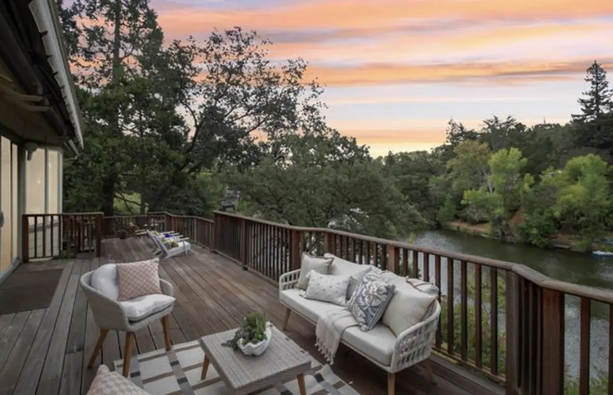 245 Lakewood Rd, Walnut Creek, CA 94598-4854