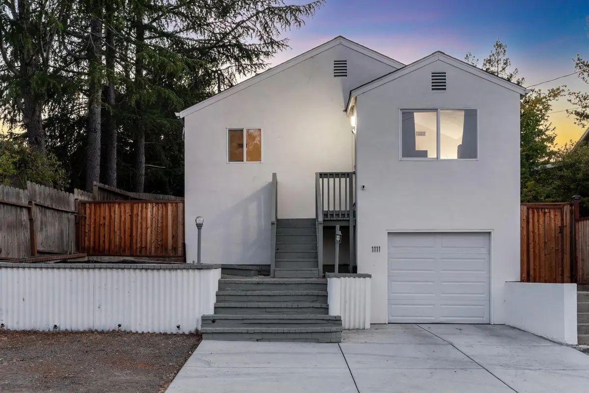 1111 Palm Ave, Martinez, CA 94553-2915
