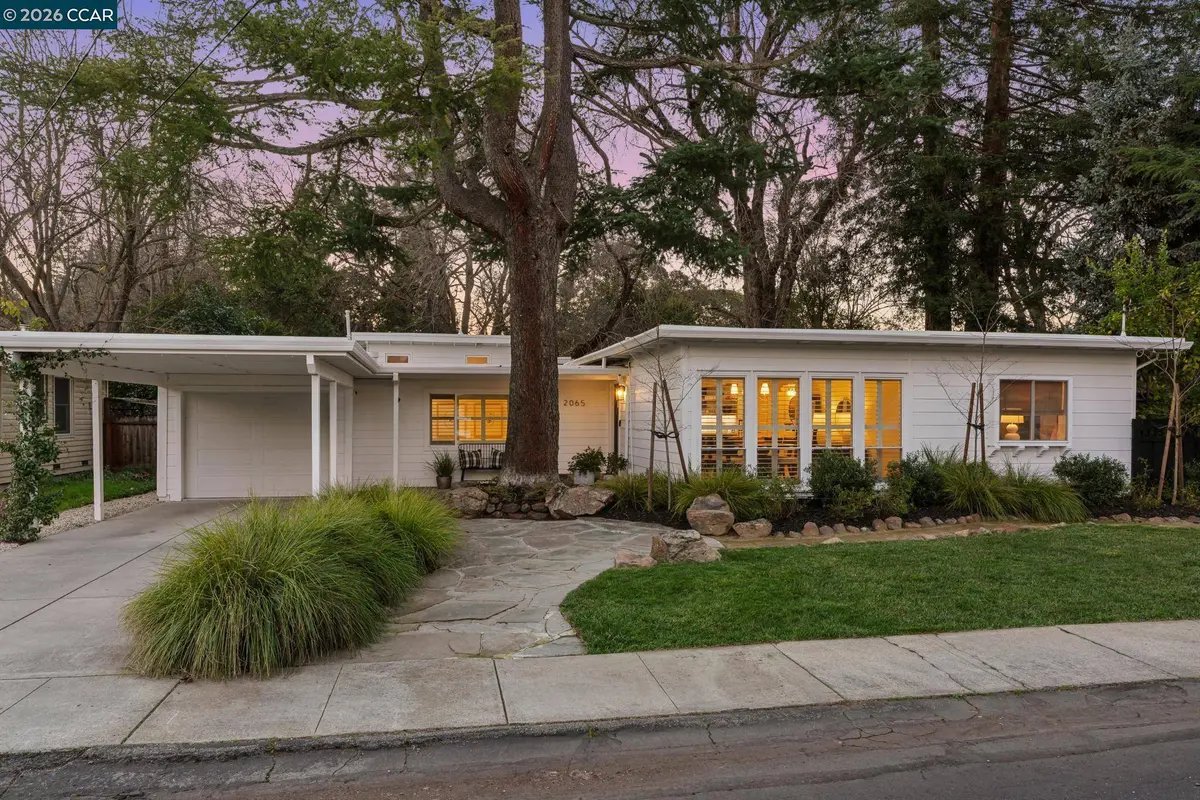2065 Stewart Ave, Walnut Creek, CA 94596-6045