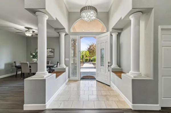 204 Chaps Ct, Oakley, CA 94561-3902