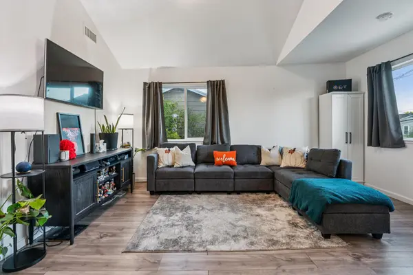 1111 Palm Ave, Martinez, CA 94553-2915