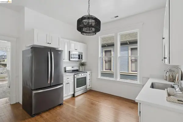 2138 Pacific Ave, Alameda, CA 94501-1427