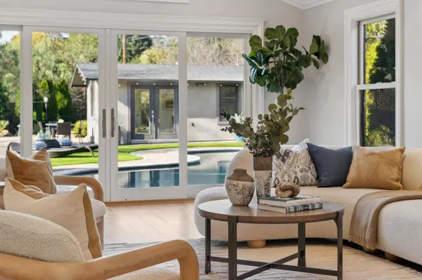 3957 Rancho Rd, Lafayette, CA 94549-2821