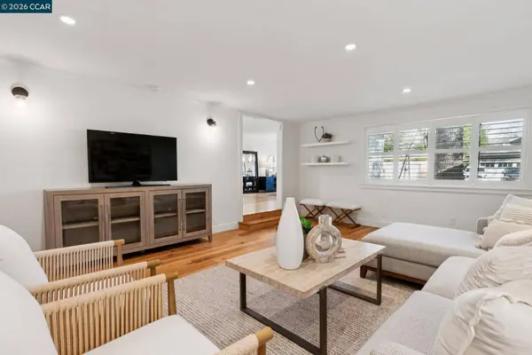 2065 Stewart Ave, Walnut Creek, CA 94596-6045