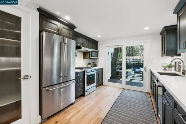 2065 Stewart Ave, Walnut Creek, CA 94596-6045