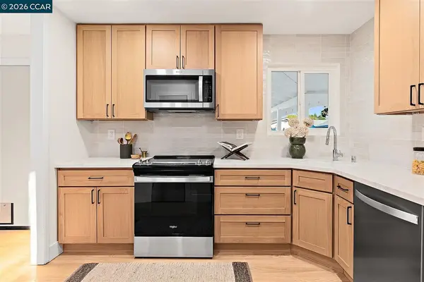 1005 Claremont Dr, Concord, CA 94518-3258