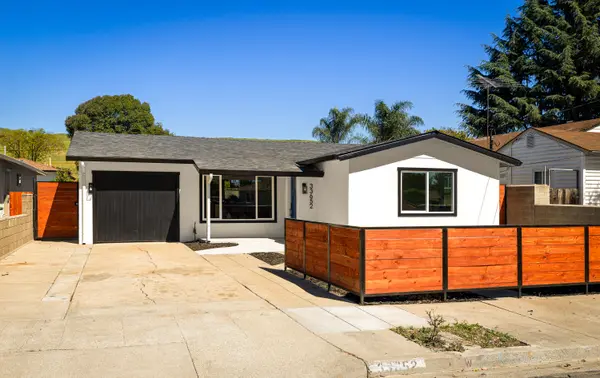 33652 4th St, Union City, CA 94587-2415