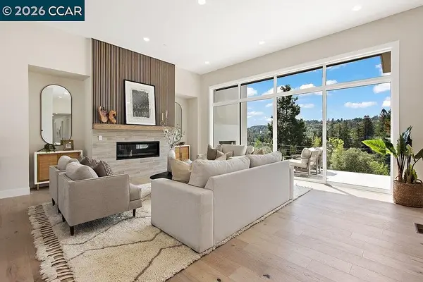 4006 Natasha Dr, Lafayette, CA 94549-2716