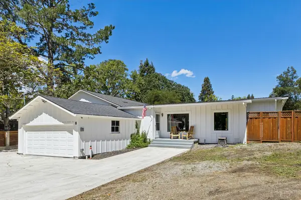 8 Evergreen Ct, Walnut Creek, CA 94595-1017