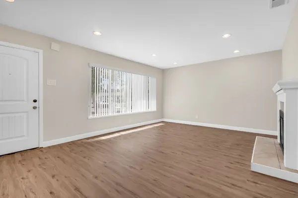 3411 Clayburn Rd, Antioch, CA 94509-6024