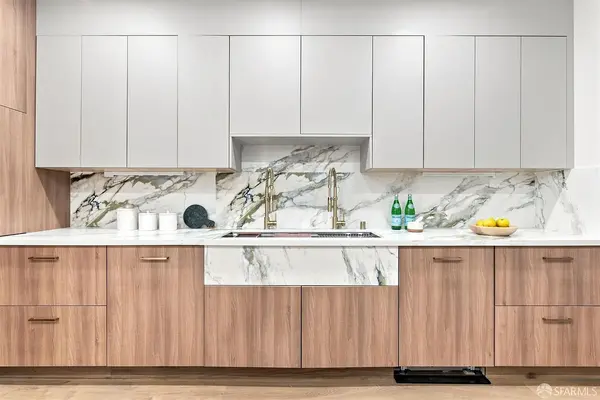 411 17th Ave, San Francisco, CA 94121-3104