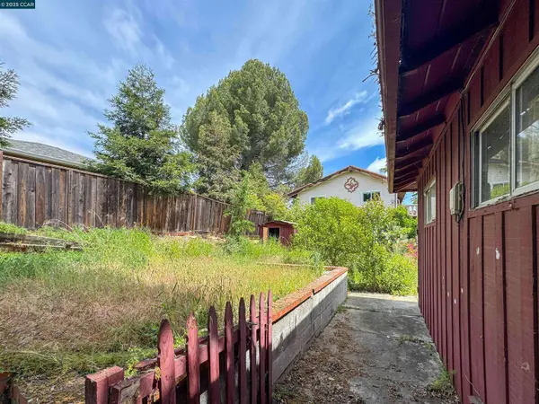 2210 Pleasant Hill Rd, Pleasant Hill, CA 94523