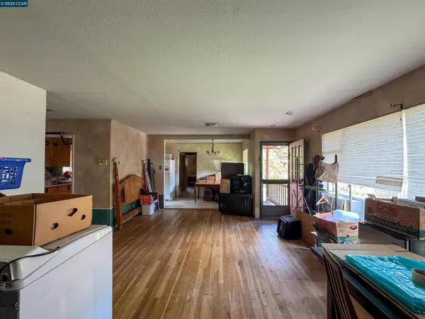 2210 Pleasant Hill Rd, Pleasant Hill, CA 94523