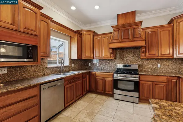 150 Malicoat Ave, Oakley, CA 94561