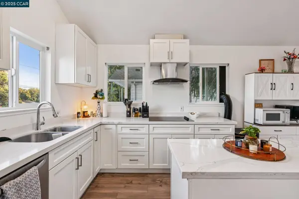 1111 Palm Ave, Martinez, CA 94553