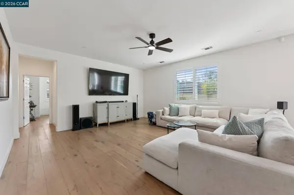 1226 Sierra Trail Rd, Oakley, CA 94561