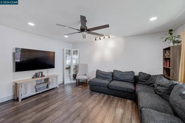 1208 Roseann Dr, Martinez, CA 94553