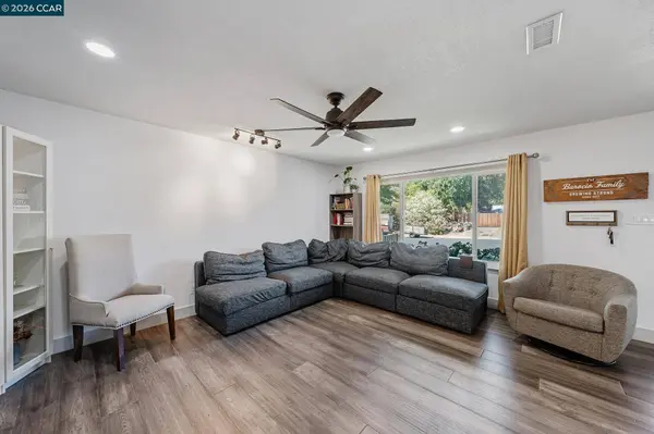 1208 Roseann Dr, Martinez, CA 94553