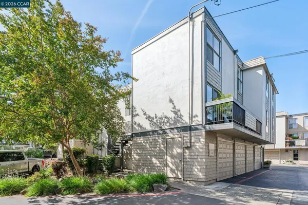 2035 Sierra Rd #4, Concord, CA 94518