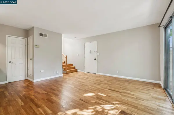 2035 Sierra Rd #4, Concord, CA 94518