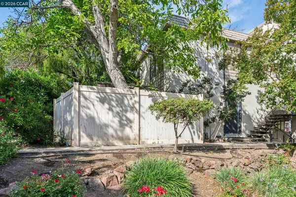 2035 Sierra Rd #4, Concord, CA 94518