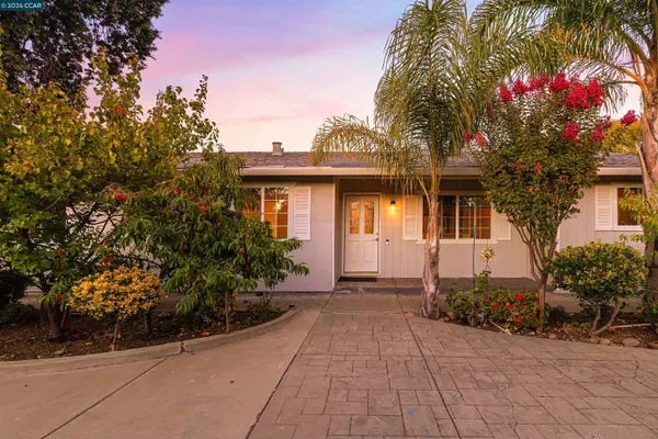 1694 Tammy Ln, Concord, CA 94519