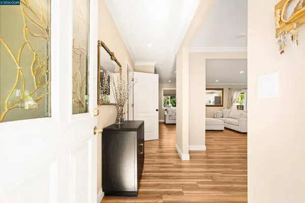 1694 Tammy Ln, Concord, CA 94519
