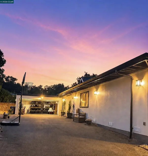 3196 Diablo View Rd, Lafayette, CA 94549
