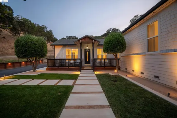 16800 Marsh Creek Rd, Clayton, CA 94517