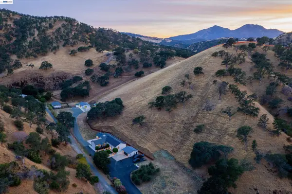16800 Marsh Creek Rd, Clayton, CA 94517
