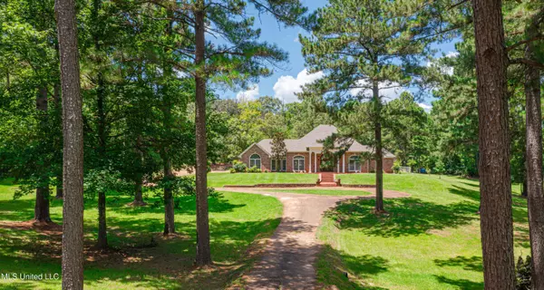 120 Midway Estates Drive, Terry, MS 39170