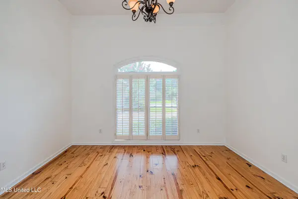 220 Sycamore Lane, Madison, MS 39110