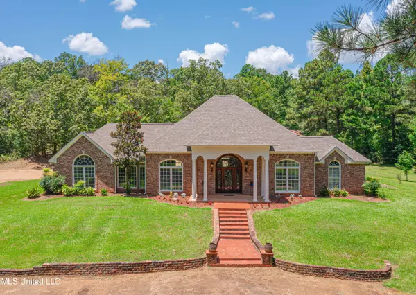 120 Midway Estates Drive, Terry, MS 39170