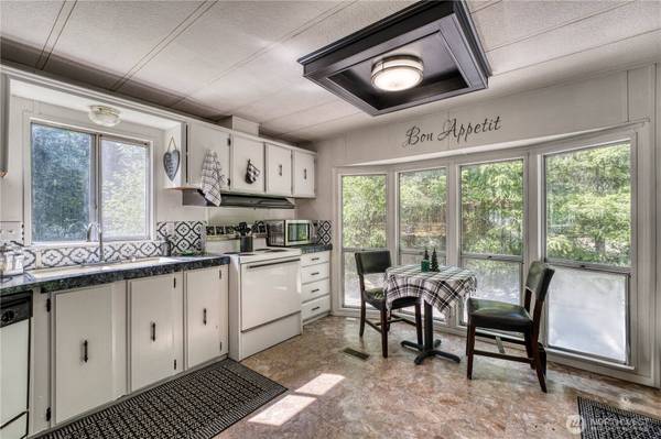 428 Mineral Creek RD #29, Mineral, WA 98355