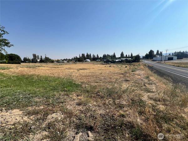 114 E 4th ST, Waterville, WA 98858