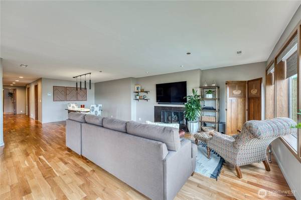 507 N 3rd ST #101, Tacoma, WA 98403