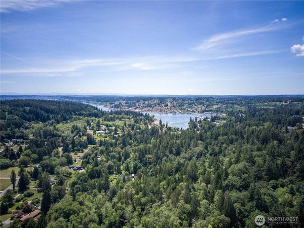 10611 33rd Avenue Ct NW, Gig Harbor, WA 98332