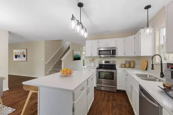 518 Carthage CIR, Westfield, IN 46074