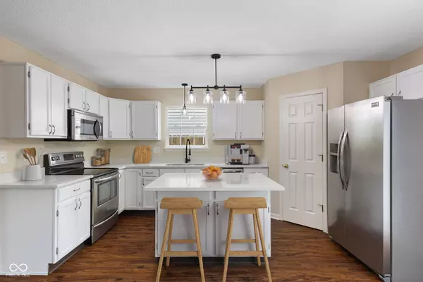 518 Carthage CIR, Westfield, IN 46074