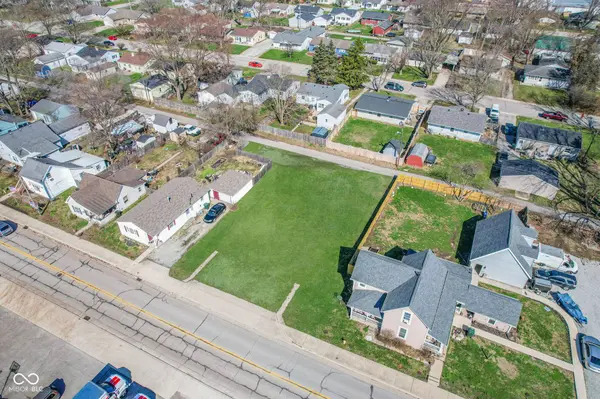 443-445 E Michigan ST, Fortville, IN 46040