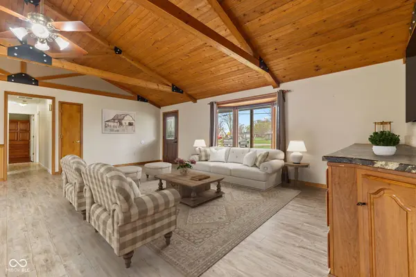 6251 W 300 S, New Palestine, IN 46163