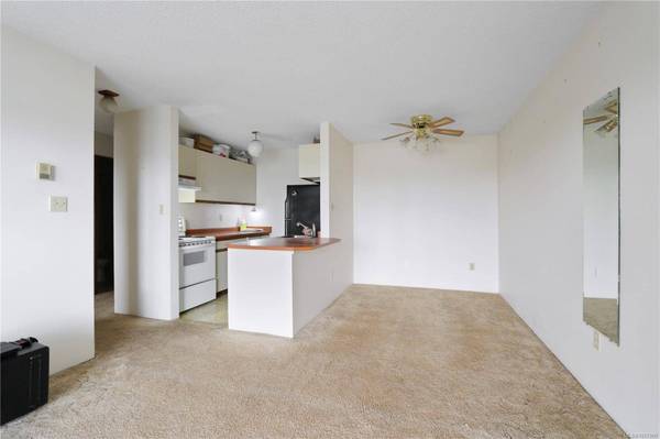 9942 Daniel St #407, Chemainus, BC V0R 1K1