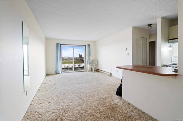 9942 Daniel St #407, Chemainus, BC V0R 1K1